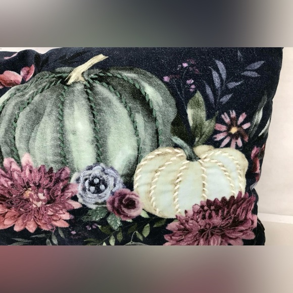 NWT Cynthia Rowley XL Halloween Floral Skull and Pumpkin Pillow Autumn Decor - Picture 3 of 6